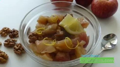 Варенье из яблок с грецкими орехами и лимоном