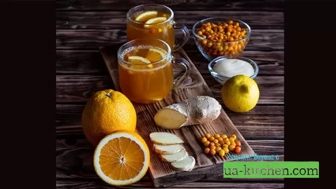 Облепиховый морс с мёдом, имбирем, апельсином и лимоном